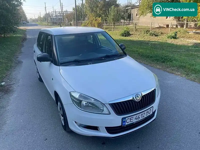 Skoda Fabia 2010, фото з оголошення 2 з 20, VIN TMBEH15J0BB500124
