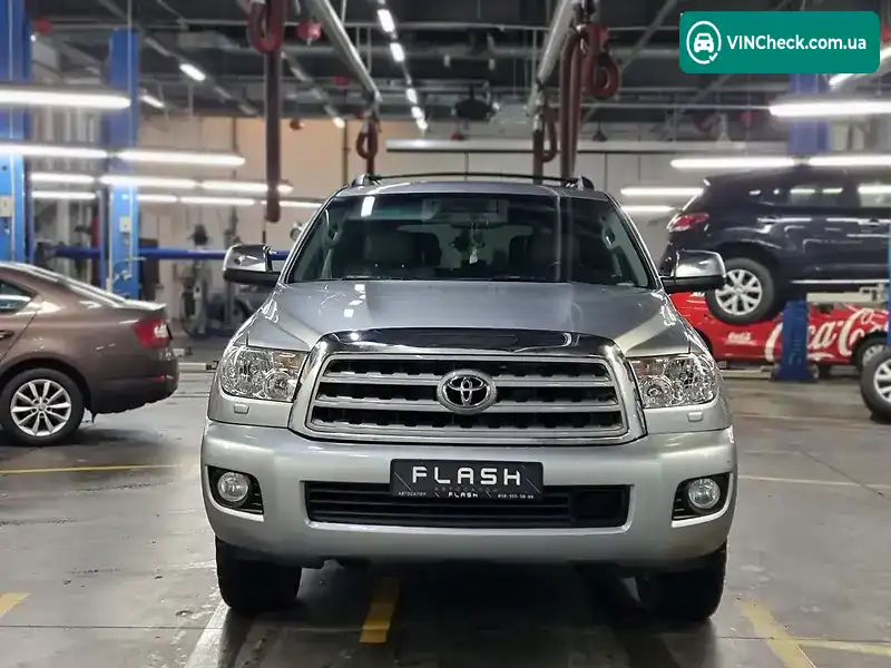Toyota Sequoia 2012, фото з оголошення 2 з 20, VIN 5TDDW5G12CS065512