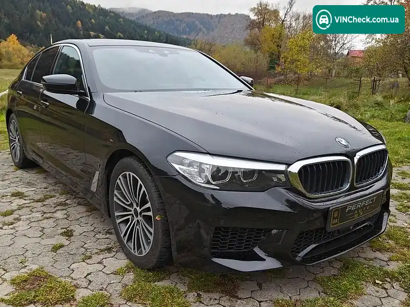 BMW 5 Series 2019, фото з оголошення 2 з 20, VIN WBAJA9C5XKB392700
