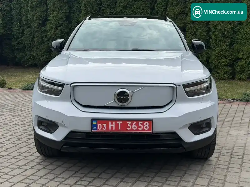Volvo XC40 2021, фото з оголошення 1 з 20, VIN YV4ED3URXN2685864