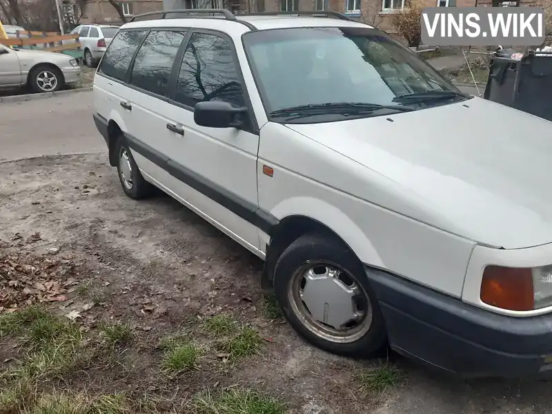 Volkswagen Passat 1992, фото з оголошення 2 з 12, VIN WVWZZZ31ZNB378331