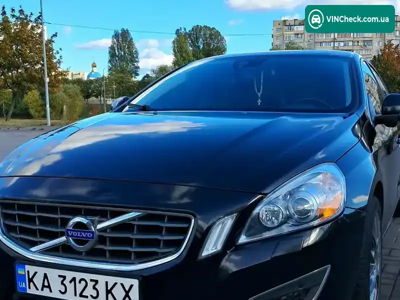 Volvo S60 2013, фото з оголошення 2 з 21, VIN YV1612FH1D2221417