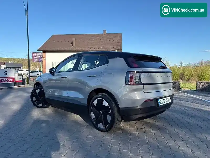 Volvo EX30 2024, фото з оголошення 2 з 16, VIN YV12ZEL90RS052729