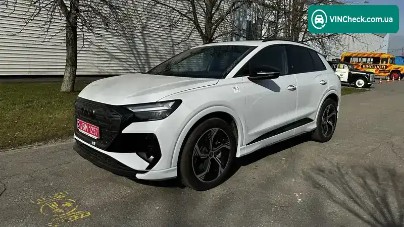 Audi Q4 e-tron 2023, фото з оголошення 2 з 17, VIN LFVVB9G38P5231349