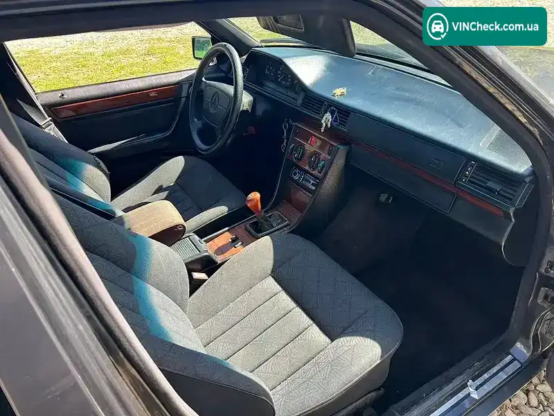 Mercedes-Benz E-Class 1994, фото з оголошення 1 з 10, VIN WDB1240191J051712