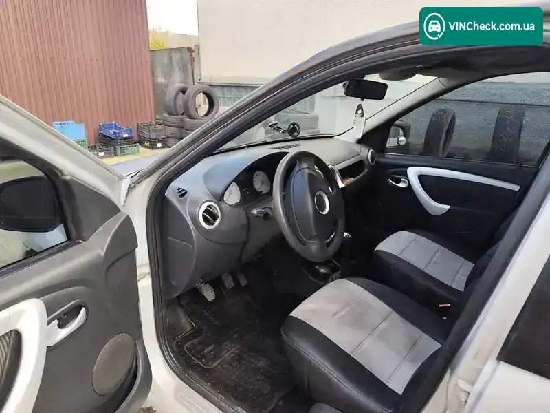 Dacia Logan 2008, фото з оголошення 1 з 17, VIN UU1LSDABH40471175