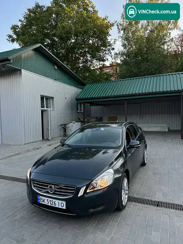 Volvo V60 2013, фото з оголошення 1 з 13, VIN YV1FW31A1D1130926