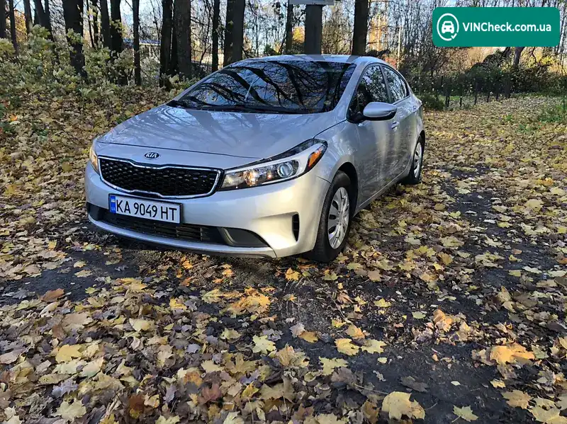 Kia Forte 2017, фото з оголошення 2 з 11, VIN 3KPFK4A71HE118861