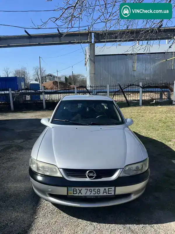 Opel Vectra 1998, фото з оголошення 1 з 11, VIN W0L0JBF19W1130519