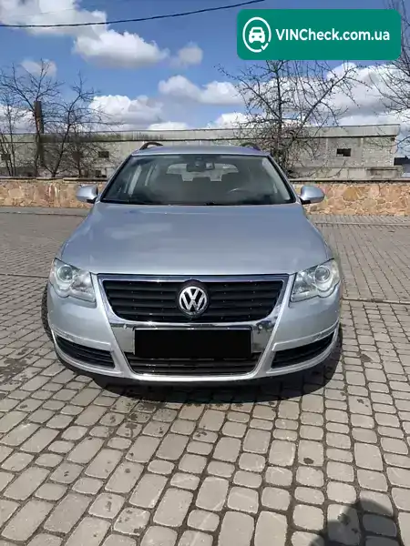 Volkswagen Passat 2010, фото з оголошення 2 з 20, VIN WVWZZZ3CZAE093974