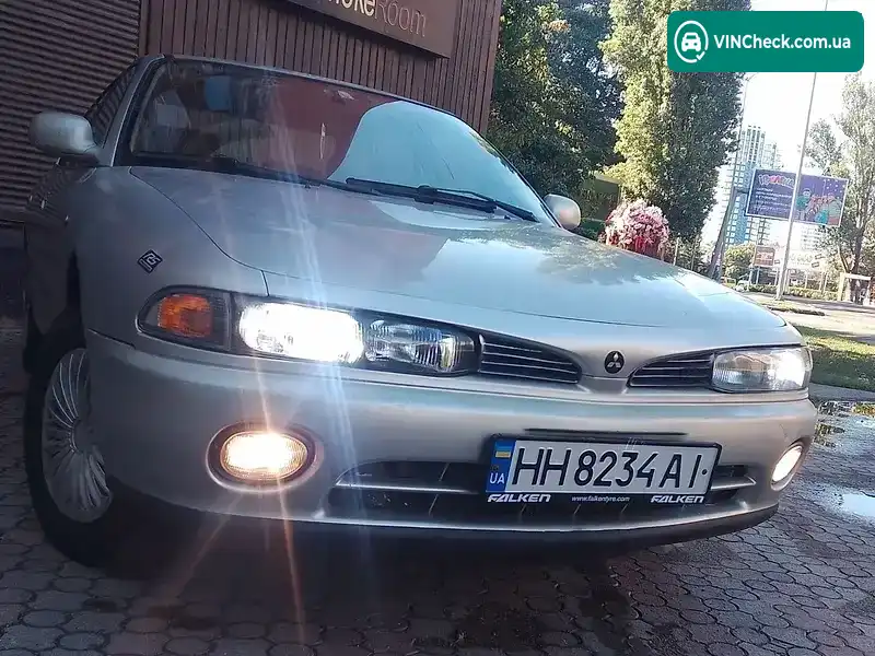 Mitsubishi Galant 1993, фото з оголошення 1 з 20, VIN JMBSRE55APZ001322