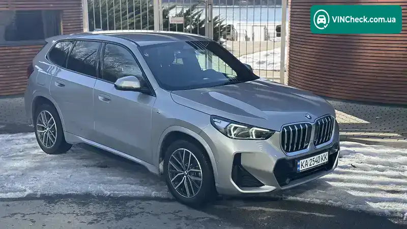 BMW X1 2023, фото з оголошення 2 з 21, VIN WBA11EG0805W37416