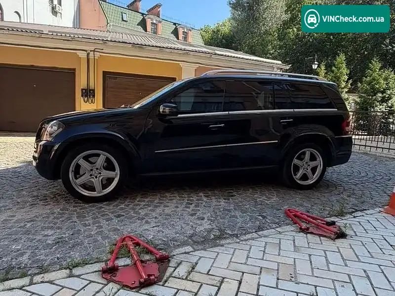 Mercedes-Benz GL-Class 2012, фото з оголошення 2 з 20, VIN WDC1648231A799030