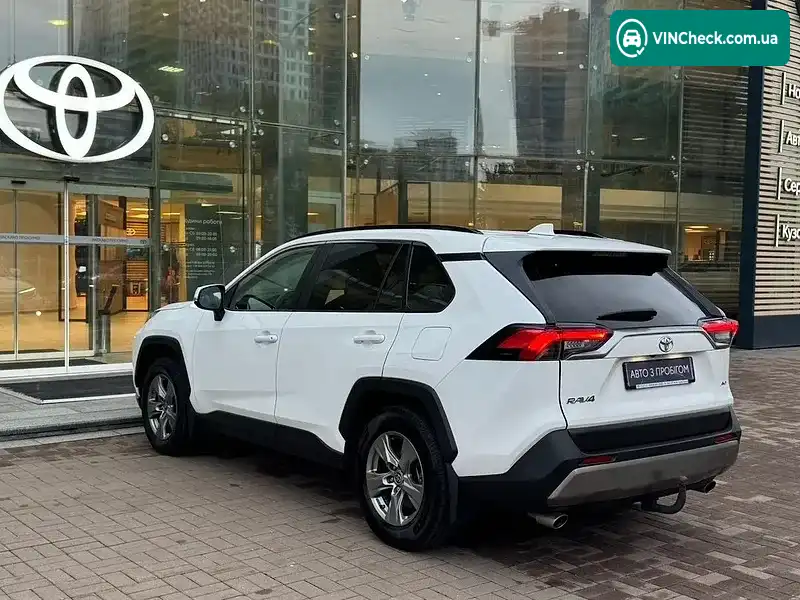 Toyota RAV4 2023, фото з оголошення 2 з 18, VIN JTMR43FV90D043664