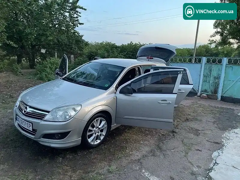 Opel Astra 2008, фото з оголошення 1 з 9, VIN W0L0AHL3582142151