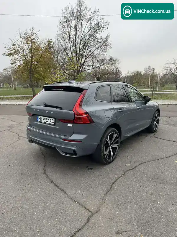Volvo XC60 2023, фото з оголошення 2 з 15, VIN YV4H60DX8P1356853