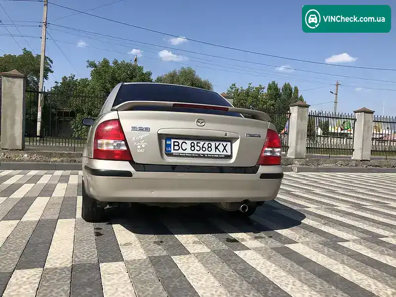 Mazda 323 1999, фото з оголошення 2 з 15, VIN JMZBJ12P200190923
