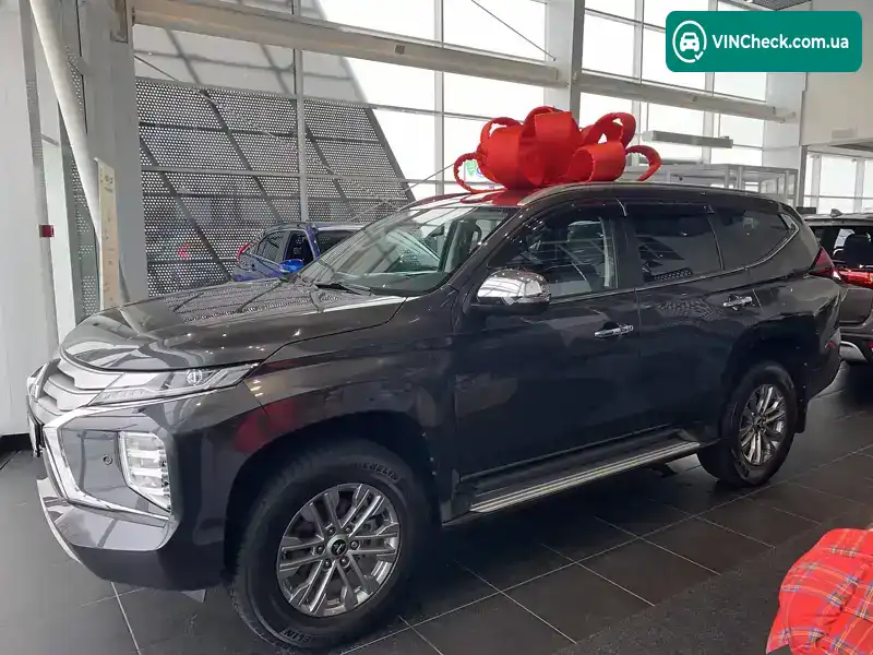 Mitsubishi Pajero Sport 2020, фото з оголошення 1 з 21, VIN MMCGUKS10LHZ00373