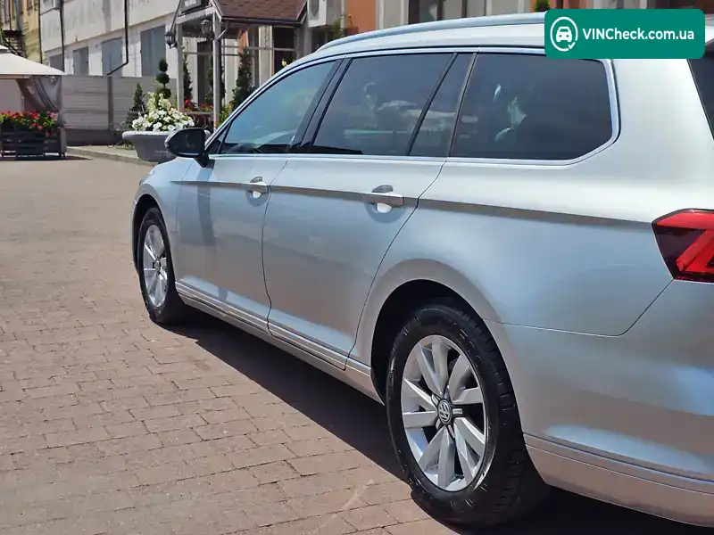 Volkswagen Passat 2015, фото з оголошення 1 з 20, VIN WVWZZZ3CZGE090417