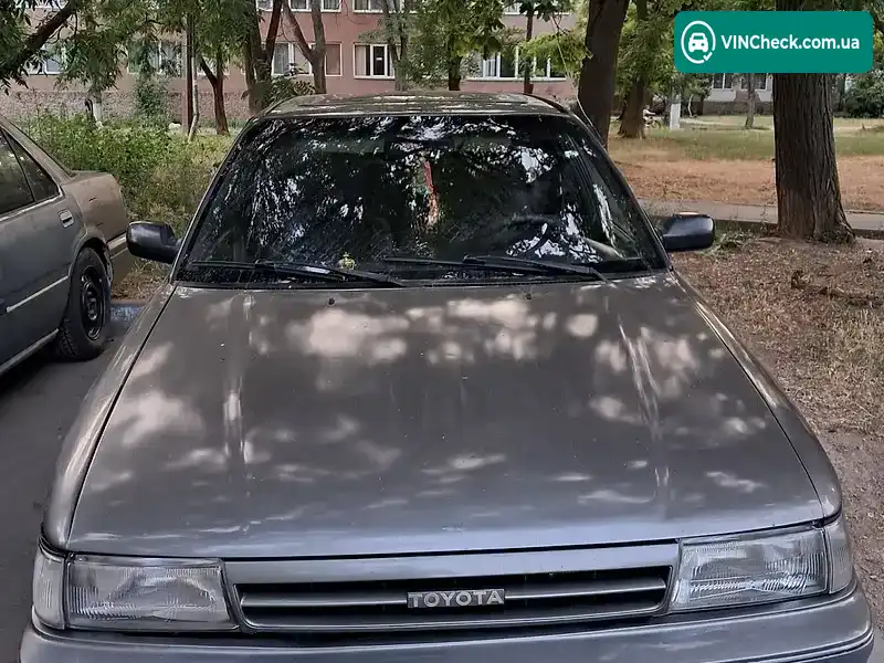 Toyota Carina 1990, фото з оголошення 1 з 11, VIN JT1LAT17100103754
