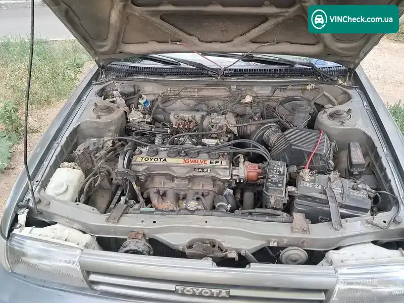 Toyota Carina 1990, фото з оголошення 2 з 11, VIN JT1LAT17100103754
