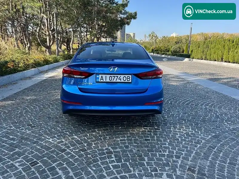 Hyundai Elantra 2018, фото з оголошення 2 з 12, VIN 5NPD84LF0JH365414