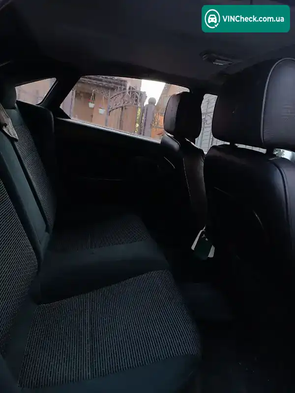 Mazda 323 1997, фото з оголошення 2 з 6, VIN JMZBA145201178863