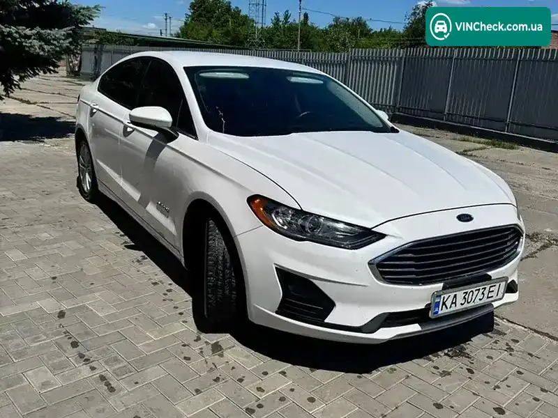 Ford Fusion 2019, фото з оголошення 1 з 20, VIN 3FA6P0LU3KR188610