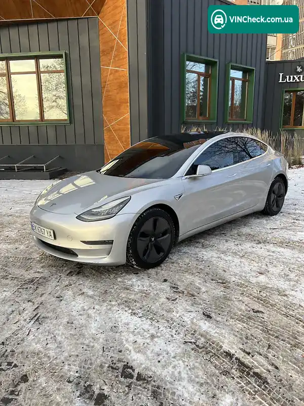 Tesla Model 3 2018, фото з оголошення 2 з 19, VIN 5YJ3E1EB8JF065065