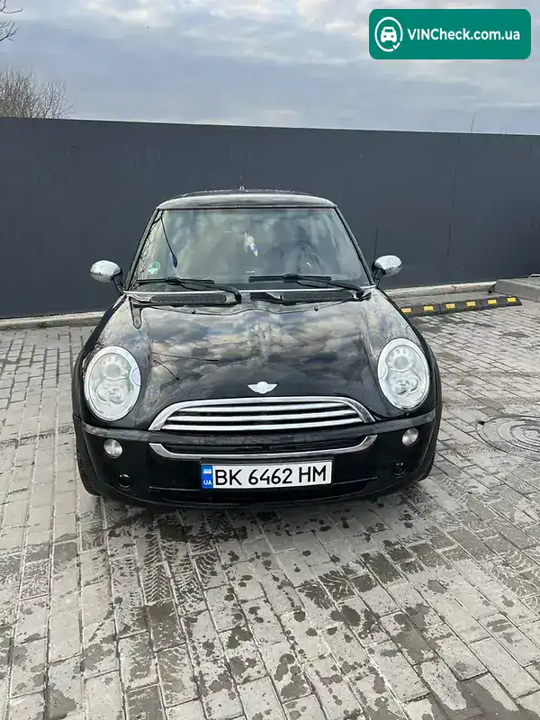 MINI Hatch 2005, фото з оголошення 1 з 8, VIN WMWRC31070TB97729