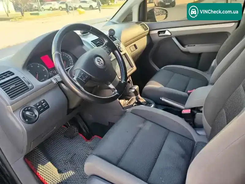 Volkswagen Touran 2009, фото з оголошення 2 з 10, VIN WVGZZZ1TZAW041101