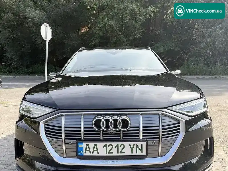Audi e-tron 2020, фото з оголошення 2 з 19, VIN WAUZZZGEXMB008648