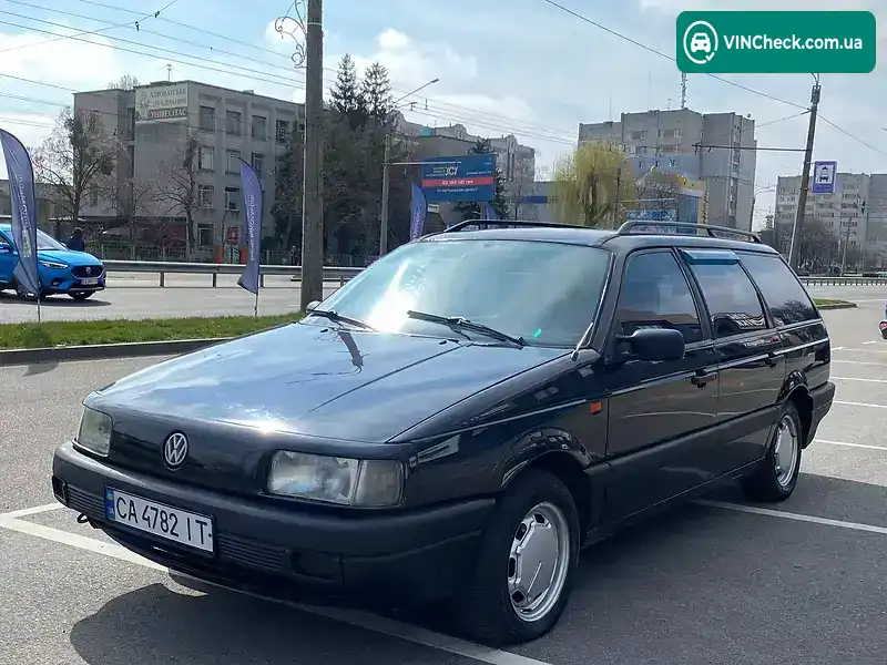 Volkswagen Passat 1993, фото з оголошення 1 з 13, VIN WVWZZZ31ZPE185875