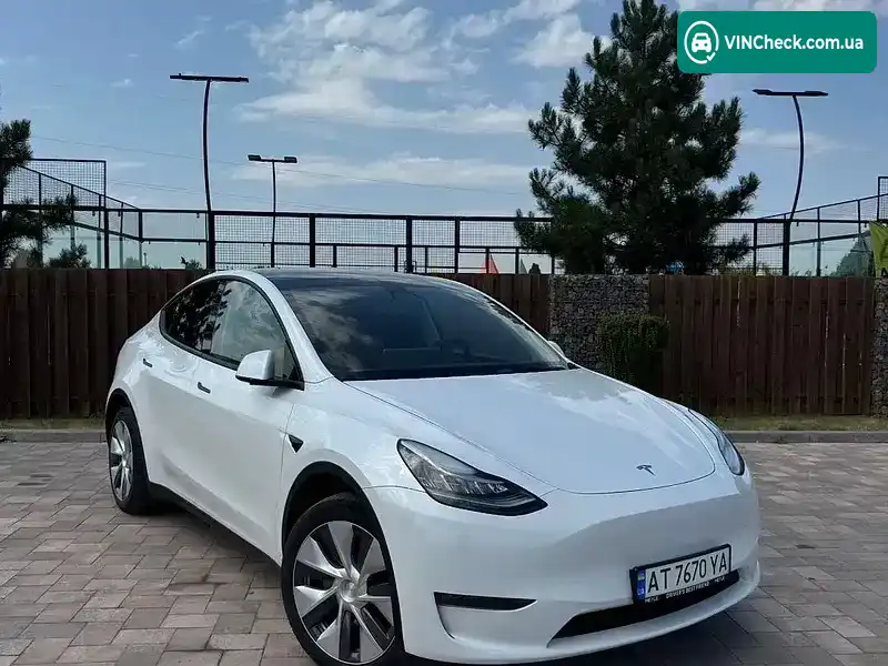 Tesla Model Y 2023, фото з оголошення 2 з 20, VIN 7SAYGDEE8PA127357