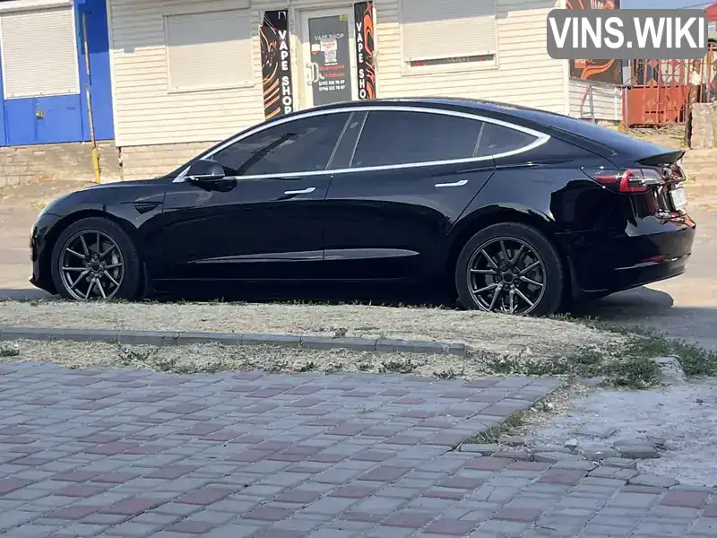 Tesla Model 3 2019, фото з оголошення 2 з 21, VIN 5YJ3E1EA1KF324228