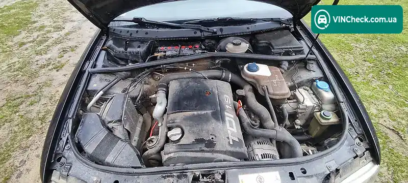 Audi A4 1996, фото з оголошення 2 з 14, VIN WAUZZZ8DZTA040696