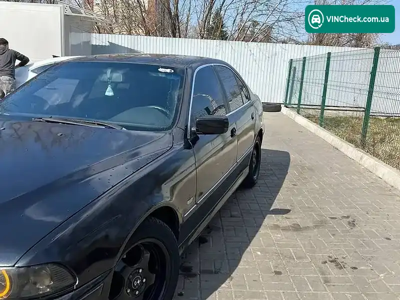 BMW 5 Series 1998, фото з оголошення 2 з 13, VIN WBADF51090BZ22425