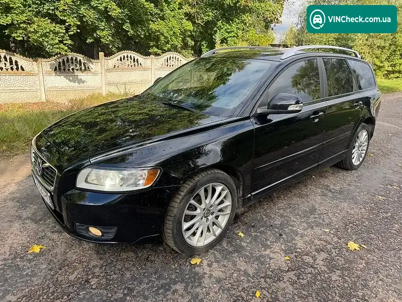 Volvo V50 2010, фото з оголошення 2 з 20, VIN YV1MW84E1B2619168