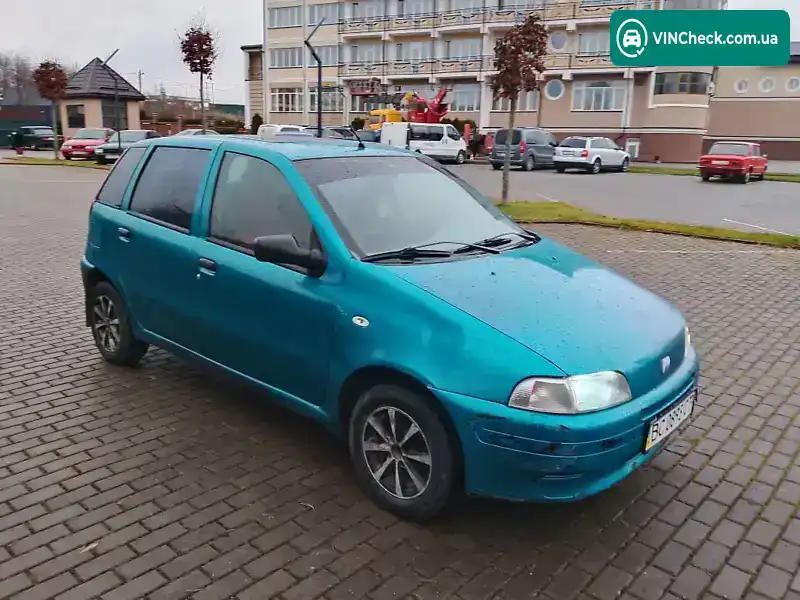 Fiat Punto 1995, фото з оголошення 2 з 8, VIN ZFA17600000424923