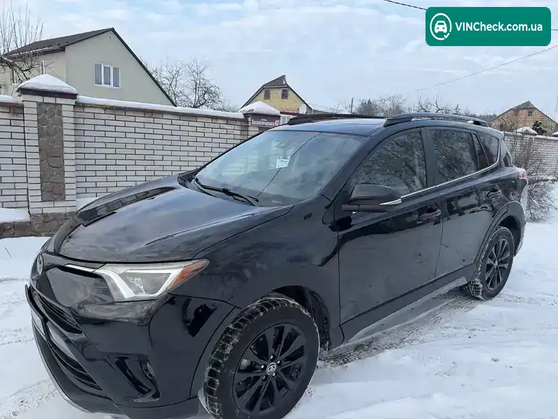 Toyota RAV4 2018, фото з оголошення 2 з 15, VIN 2T3RFREV1JW810796