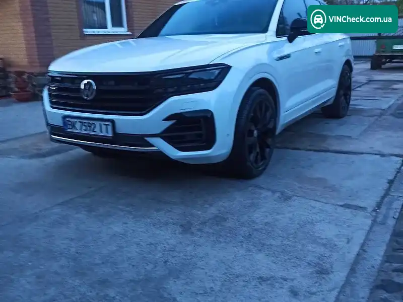 Volkswagen Touareg 2019, фото з оголошення 1 з 9, VIN WVGZZZCRZKD038686