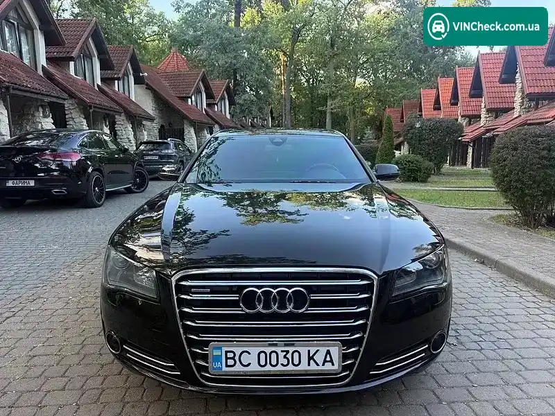Audi A8 2012, фото з оголошення 2 з 20, VIN WAURGAFD2DN003247
