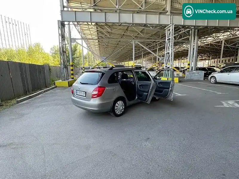 Skoda Fabia 2012, фото з оголошення 1 з 9, VIN TMBJJ65J3D3078153