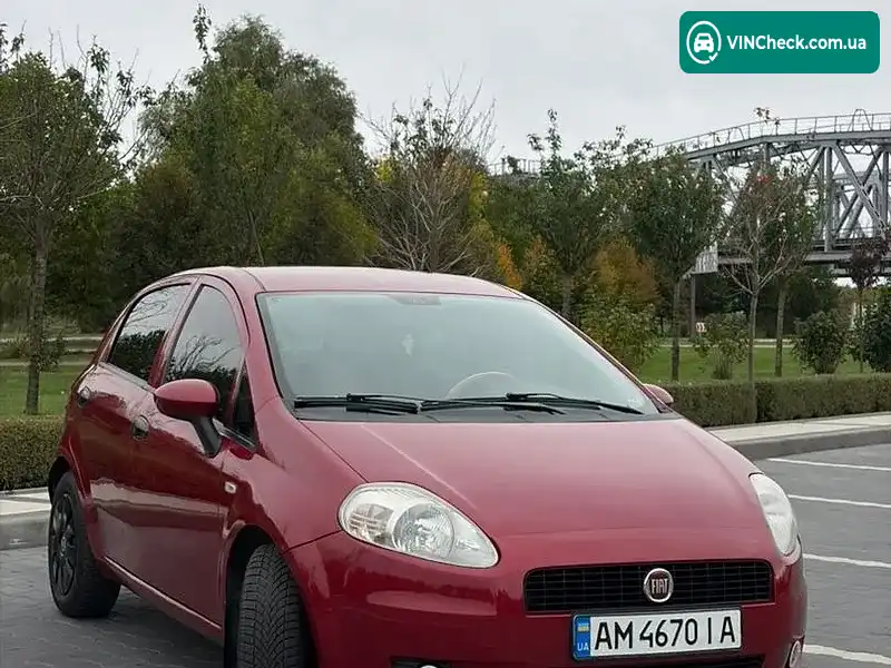 Fiat Grande Punto 2010, фото з оголошення 1 з 11, VIN ZFA19900001726160