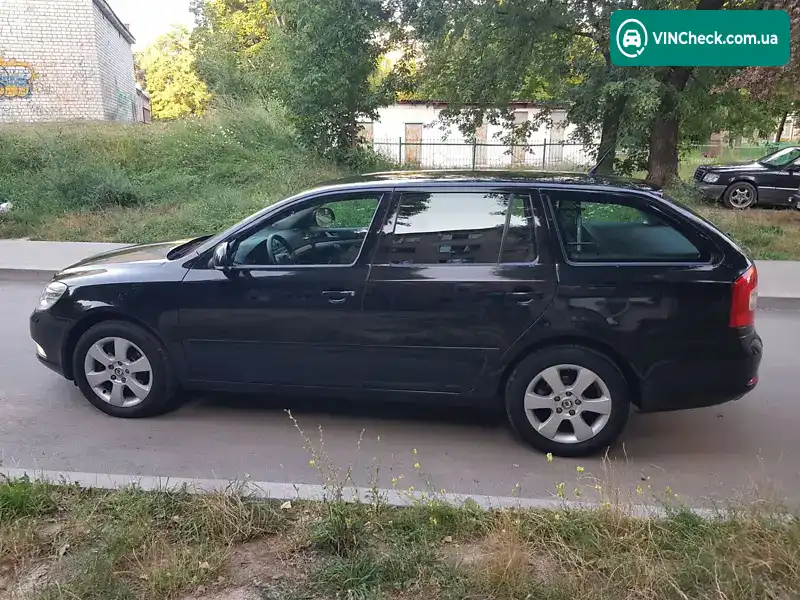 Skoda Octavia 2010, фото з оголошення 2 з 20, VIN TMBHA61Z5A2018354