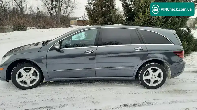 Mercedes-Benz R-Class 2010, фото з оголошення 2 з 16, VIN 4JGCB2FE3AA108755