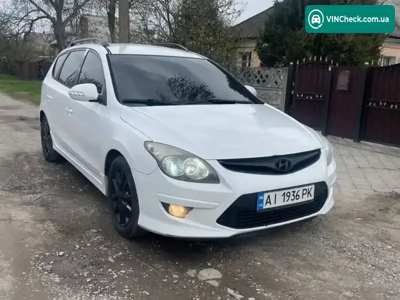Hyundai i30 2010, фото з оголошення 2 з 21, VIN TMADC81SABJ053542