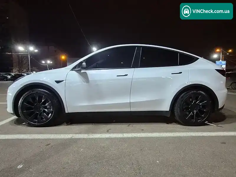Tesla Model Y 2021, фото з оголошення 2 з 7, VIN 5YJYGDEE4MF118571