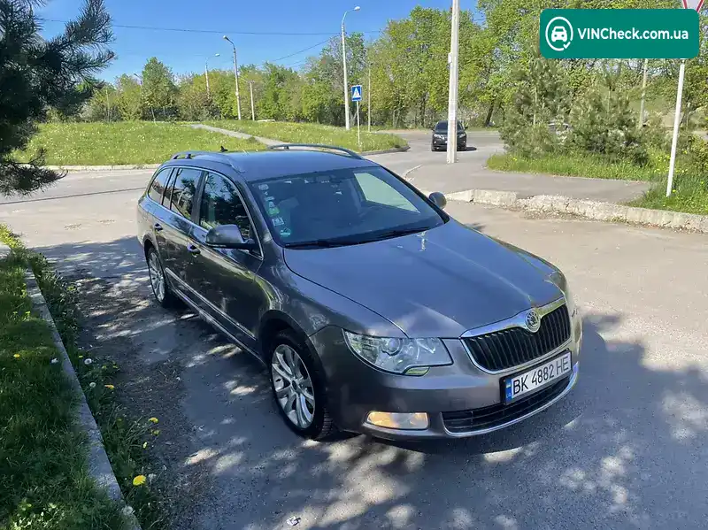 Skoda Superb 2011, фото з оголошення 1 з 11, VIN TMBJF73T2B9066906