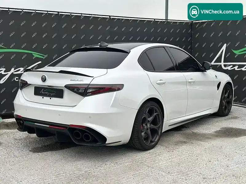 Alfa Romeo Giulia 2018, фото з оголошення 2 з 20, VIN ZARFAEAV4J7590345